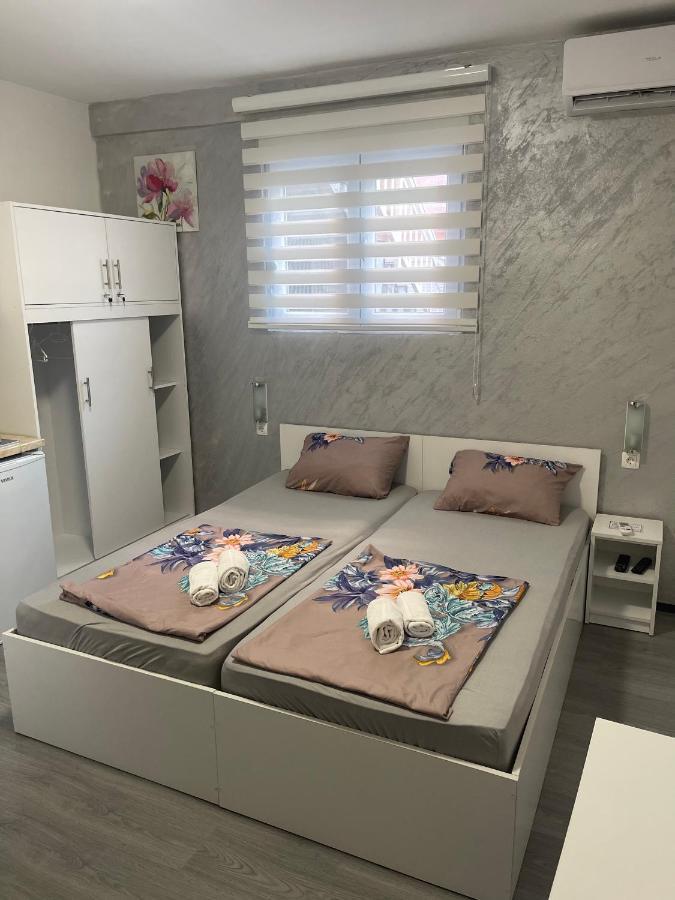 Apartments Glitter โมสตาร์ ภายนอก รูปภาพ